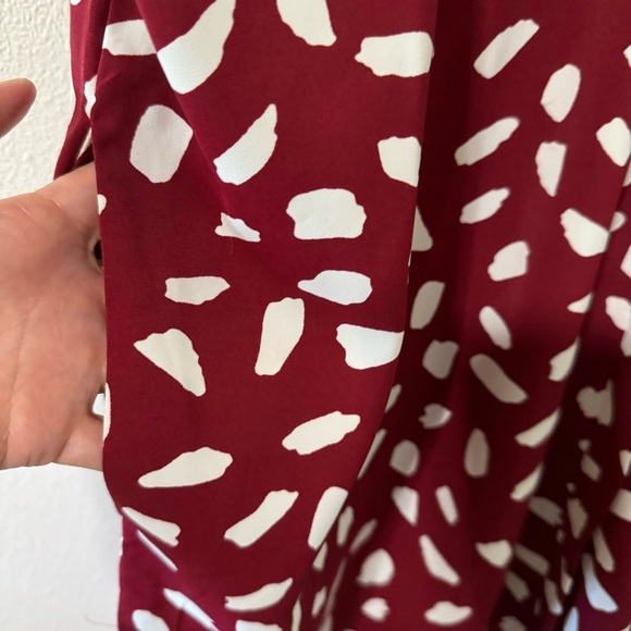 Umgee Dalmatian Print Short Folded Sleeve V-Neck Shift Mini Dress Crimson Red-XL - Picture 6 of 9